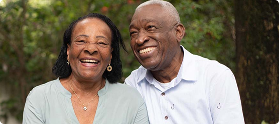 Foto de uma familia feliz